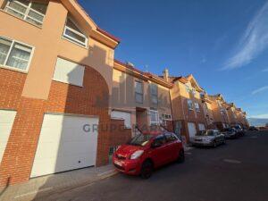 CHALET ADOSADO EN VENTA EN EL SOTILLO