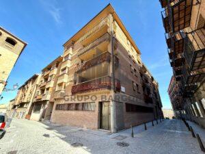 PISO EN VENTA EN LA PLAZA MAYOR